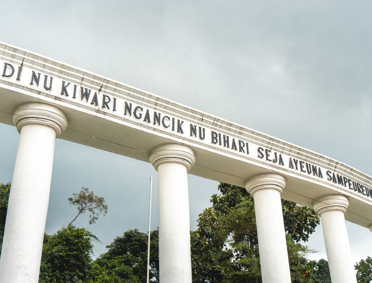 Jalan dengan kisah legenda di Bogor