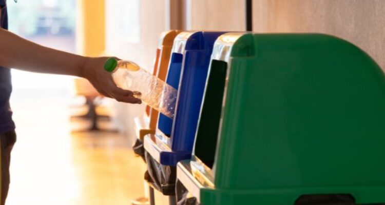 daur ulang tempat sampah