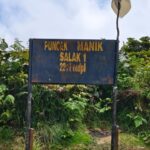 villa curug puncak manik