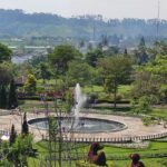 gambar foto taman bunga nusantara
