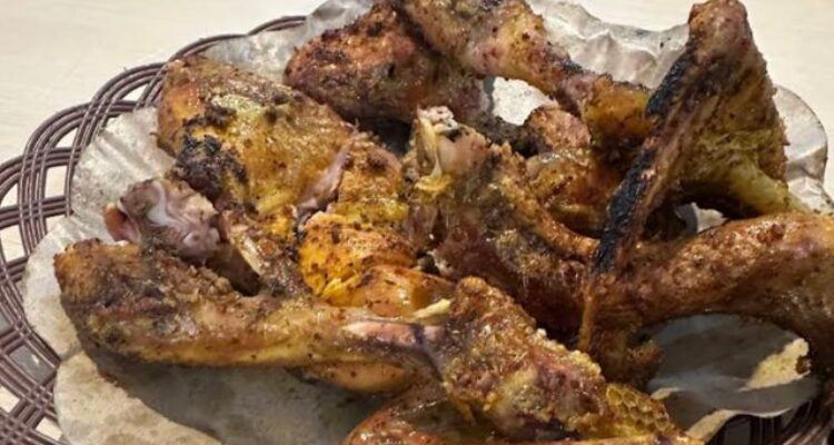 Kuliner Bebek Bekakak dari Bogor