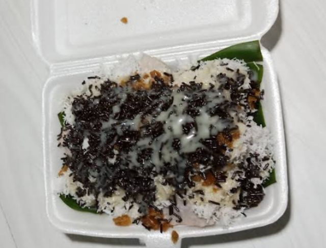 Jajanan Kue Talas Kukus Bogor yang Bikin Lupa Diet