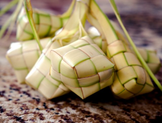 Wisata Kampung Ketupat Cimahpar Bogor