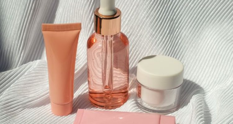 Kisah Bisnis Kosmetik Maklon Skincare Lokal Terbaik yang Nyaris Hilang