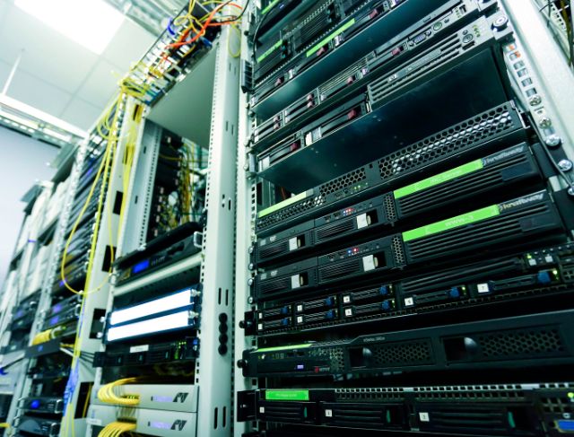 Memilih Shared Hosting, VPS, atau Cloud di Bogor