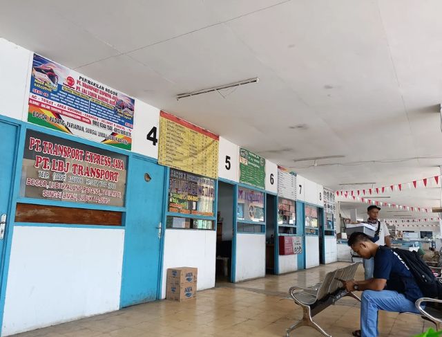 Loket dan Agen Bus Malam di Terminal Baranangsiang Bogor