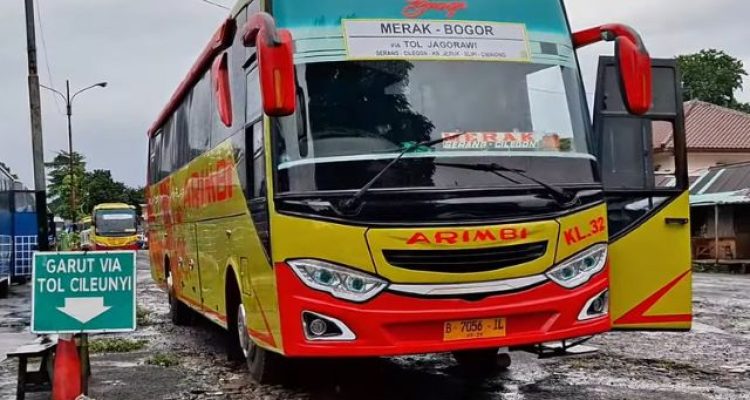 Naik Bus Arimbi Eksekutif Rute Bogor – Serang – Merak: Interior, Tarif, dan Sensasi Perjalanan