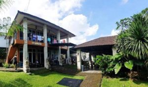 Staycation Ala Bali di Puncak Bogor Review Unik Villa Kenxena Bali Fasilitas Lengkap & View Pegunungan Staycation Ala Bali di Puncak Bogor: Review Unik Villa Kenxena Bali (Fasilitas Lengkap & View Pegunungan)