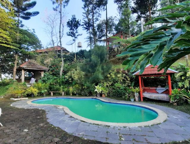 Villa Bukit Angin Puncak Bogor – Hidden Gem Murah Meriah untuk Healing dan Liburan Keluarga