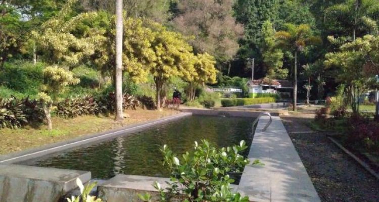 Wisata Mata Air Ciburial Puncak Bogor: Surga Tersembunyi dengan Tiket Murah dan View Gunung Gede Pangrango