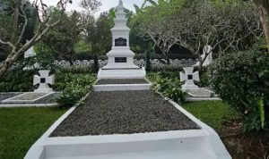 Makam Jerman Arca Domas Megamendung Puncak Bogor