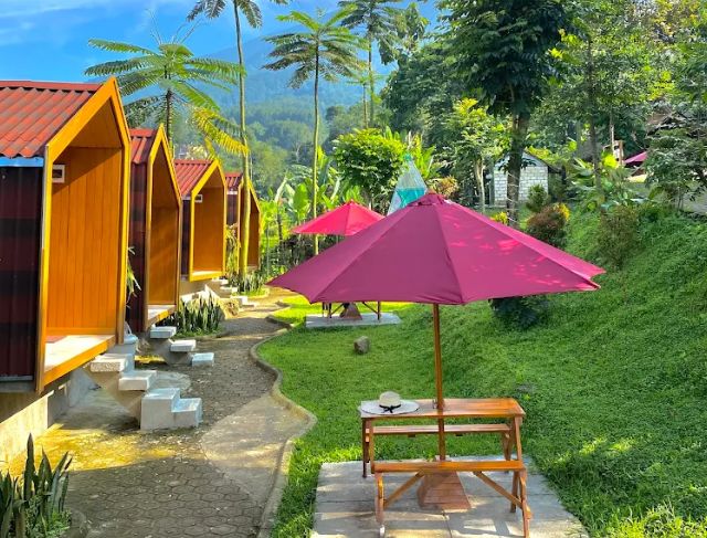 Staycation Glamping Bernuansa Alam di Bogor yang Dekat Curug Nangka dan Kaki Gunung Salak