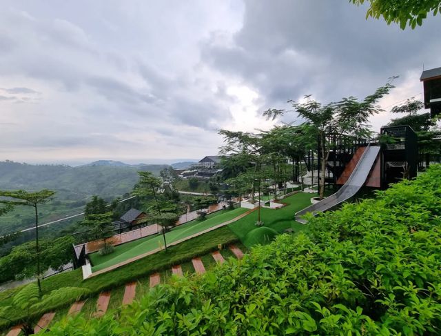 The Nice Funtastic Park Cianjur View Gunung Gede Pangrango