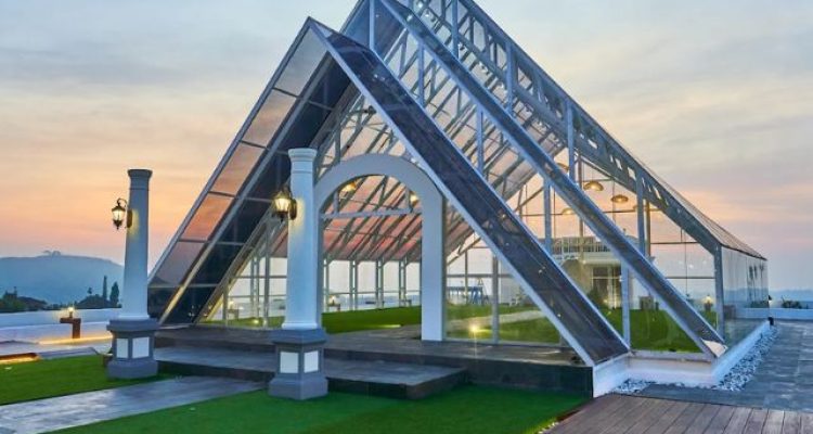 Hotel Horison Tulip Puncak Review Hotel dengan Waterpark Indoor dan View Pegunungan Terbaik di Cianjur