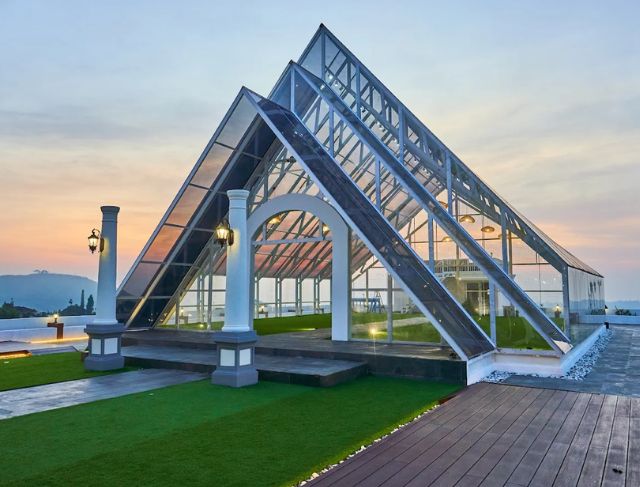 Hotel Horison Tulip Puncak Review Hotel dengan Waterpark Indoor dan View Pegunungan Terbaik di Cianjur