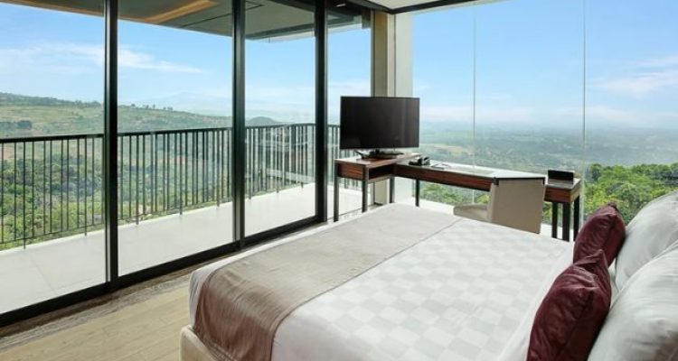 Review Hotel Mewah The Suites Royal Tulip Gunung Geulis, Pengalaman Staycation Premium di Puncak yang Wajib Dicoba