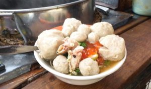 Bakso Goceng Bogor Viral di Pagentongan Depan Pesantren Alfalak yang Bikin Kenyang