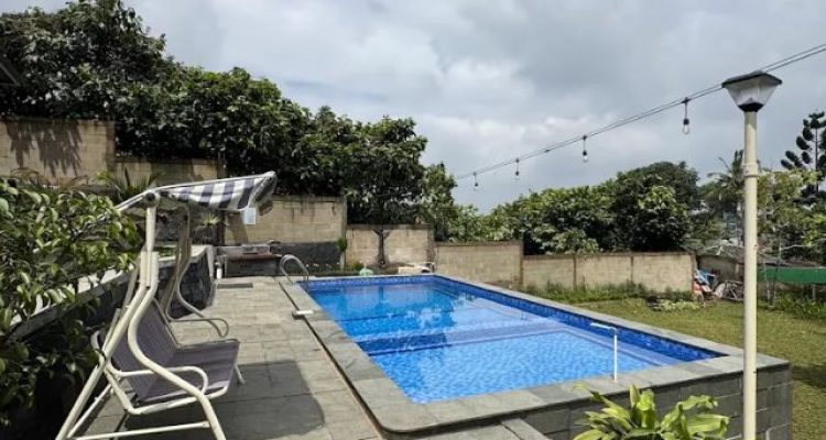 Villa Kukayu, Villa Murah di Puncak Bogor View Gunung, Rekomendasi Staycation Kapasitas Besar Harga 2 Jutaan