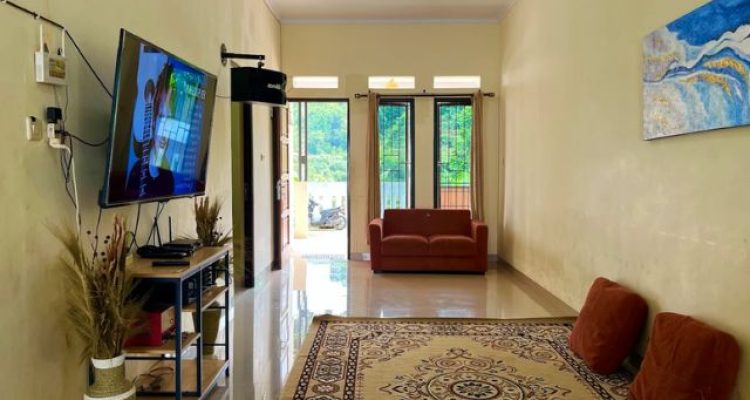 Villa Mega View, Rekomendasi Vila Murah Kapasitas 25 Orang di Puncak Bogor Bisa Masuk Bis Medium