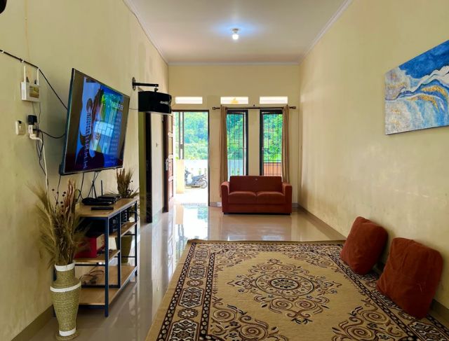 Villa Mega View, Rekomendasi Vila Murah Kapasitas 25 Orang di Puncak Bogor Bisa Masuk Bis Medium