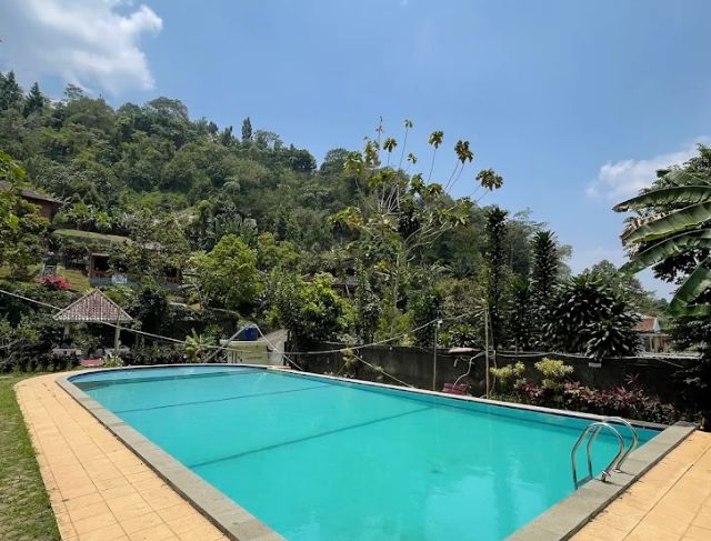 Villa Pertiwi, Villa Murah di Puncak Bogor Kapasitas 35 Orang dengan Private Pool dan Rooftop View Gunung