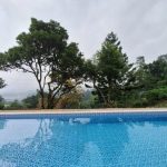 Villa Rayyanza, Villa Puncak Bogor View Pegunungan Dekat dan Halaman Luas untuk Rombongan 30 Orang