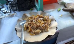 Kuliner Cungkring Pak Usman Surken Bogor dengan Urat Kaki dan Kuping Sapinya Bikin Ketagihan