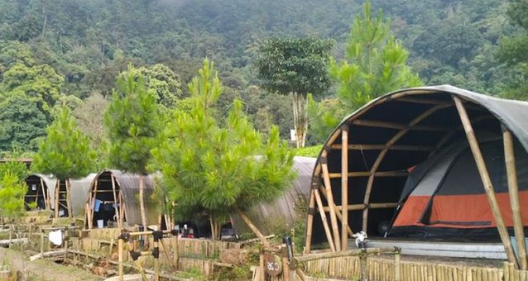 Review Ciliwung Camp Glamping Puncak View Kebun Teh dengan Panorama Gunung Salak dan Gunung Gede Pangrango