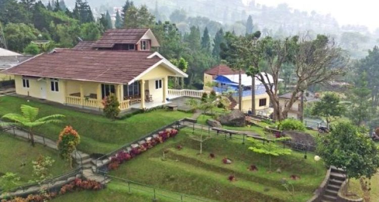 Review Villa Didoh, Vila Puncak Kapasitas 100 Orang dengan 20 Kamar dan 3 Kolam Renang di Cisarua Bogor