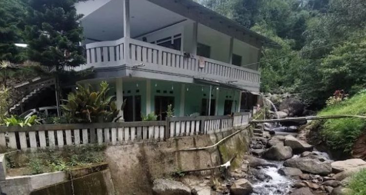 Review Villa Omah Gedek, Rekomendasi Villa Puncak Dekat Curug untuk Rombongan 25 Orang Harga Mulai 1 Jutaan