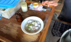 Tukang Bakso Kuah Bening Paling Enak dan Murah di Surya Kencana Bogor, Baso Pak Amin Surken