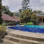 Villa Puncak Kapasitas 50 Orang Murah di Cisarua Bogor, Review Lengkap Villa Darussalam Fasilitas Private Pool dan Aula Luas