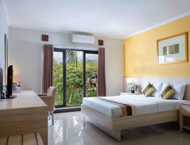 Review Hotel Palace Cipanas Cianjur Dekat Istana Cipanas untuk Staycation Keluarga