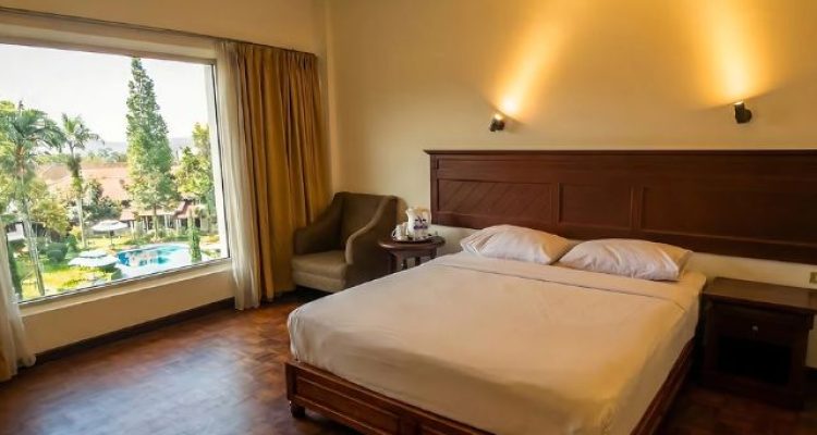 Review Parama Hotel Puncak dengan Kolam Renang dan Harga Terjangkau