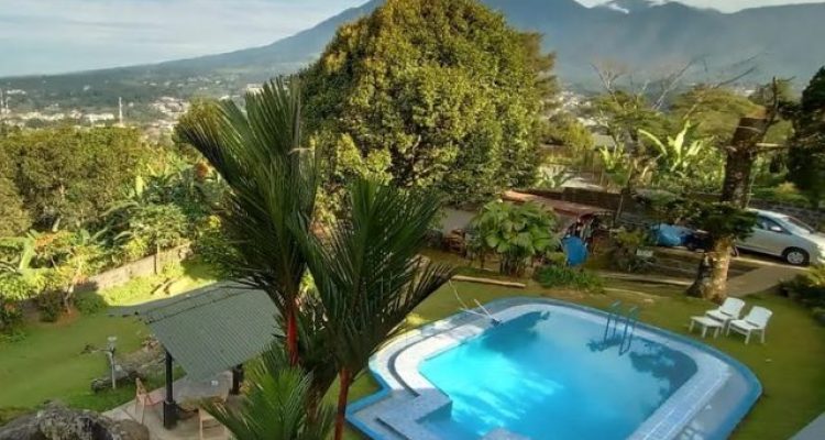 Villa Hacienda Elita Puncak Bogor, Villa Private Pool Bernuansa Pedesaan yang Cocok untuk Liburan Keluarga