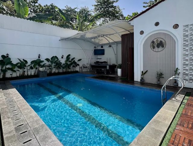 Villa Mewah di Bogor Bernuansa Hutan dengan Private Pool, Full AC, dan Fasilitas Hotel, El Villa Forest Cocok untuk Liburan Keluarga