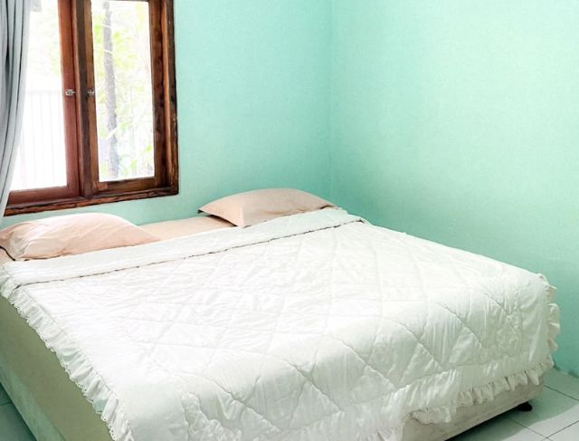 Villa Omahgedek di Puncak Bogor Dekat Sungai Jernih, Cocok untuk Healing dan Family Gathering