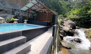 Villa di Tugu Utara Murah Pinggir Sungai Jernih Puncak Bogor