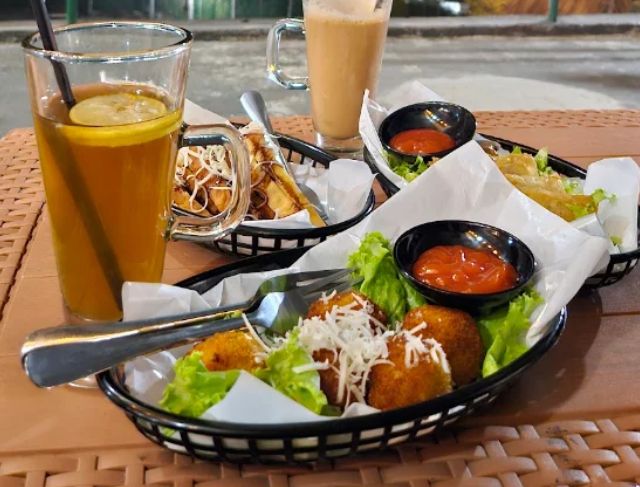 Kagura Cafe and Resto Puncak Bogor, Tempat Nongkrong Baru dengan View Pegunungan, Sungai, dan Menu Kuliner Lengkap