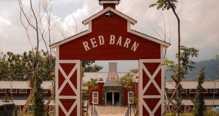 Red Barn Bogor, Wisata Restoran Desa Belanda Bergaya Eropa di Sukamakmur dengan Pemandangan Perbukitan