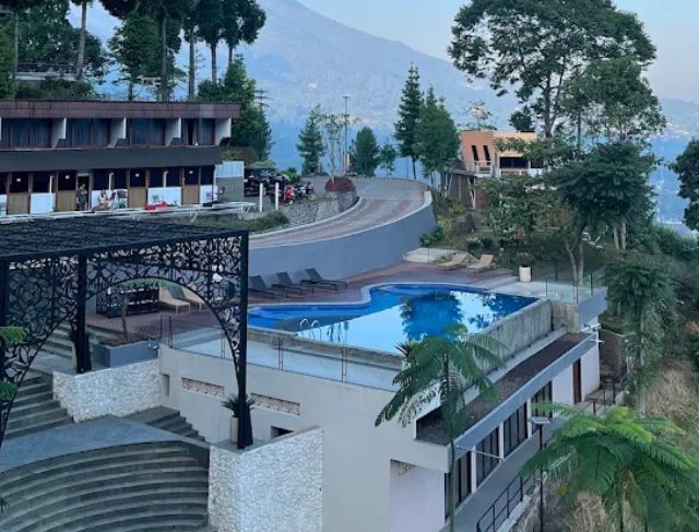 Review Magnolia Hills Resort, Resort Estetik di Puncak Bogor dengan Infinity Pool View Gunung Salak dan Pangrango