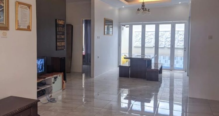 Review Villa Shafiraa Puncak Bogor, Villa Murah Kapasitas 20–25 Orang dengan Kolam Renang Private Dekat Kebun Teh