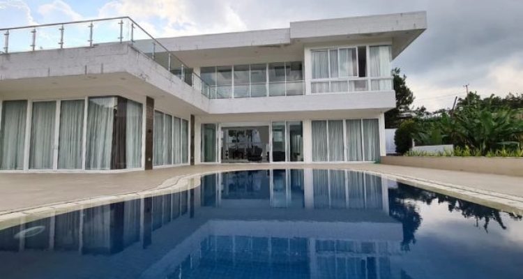 Villa Montana Sense Sentul, Rekomendasi Villa Mewah di Sentul Bogor dengan View Pegunungan dan Fasilitas Premium