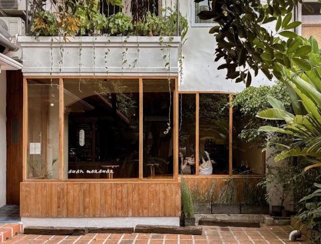 Awan Menawan Cafe Bogor, Hidden Gem Estetik di Tengah Kota dengan Menu Seasonal dan Wifi Gratis