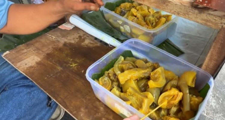 Kuliner Baru di Surken Bogor, Cungkring Pak Soleh dengan Bumbu Kacang Daun Jeruk