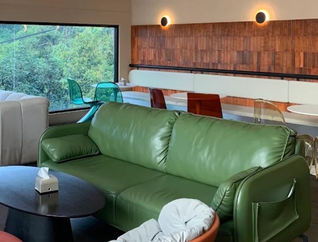 Takato Coffee and Kitchen Bogor, Tempat Ngopi dengan View Gunung Salak