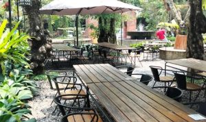 Cafe Playground Tepi Sungai dengan Mini Zoo, Kalialas Riverside Bogor