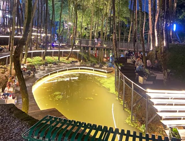 Review Tempat Ngopi Estetik Suasana Hutan, Warisan Kopi Sentul Bogor