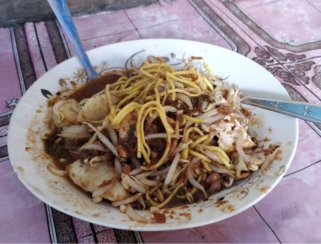 Toge Goreng Pak Endang Surya Kencana, Kuliner Bogor dengan Tauco Gurih, Tauge Renyah, dan Sambal Pedas