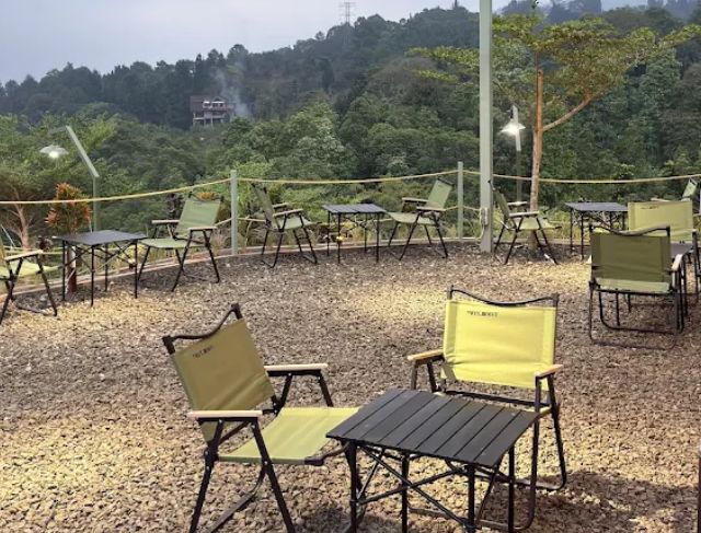 Review Kedai di Boekit Puncak Bogor